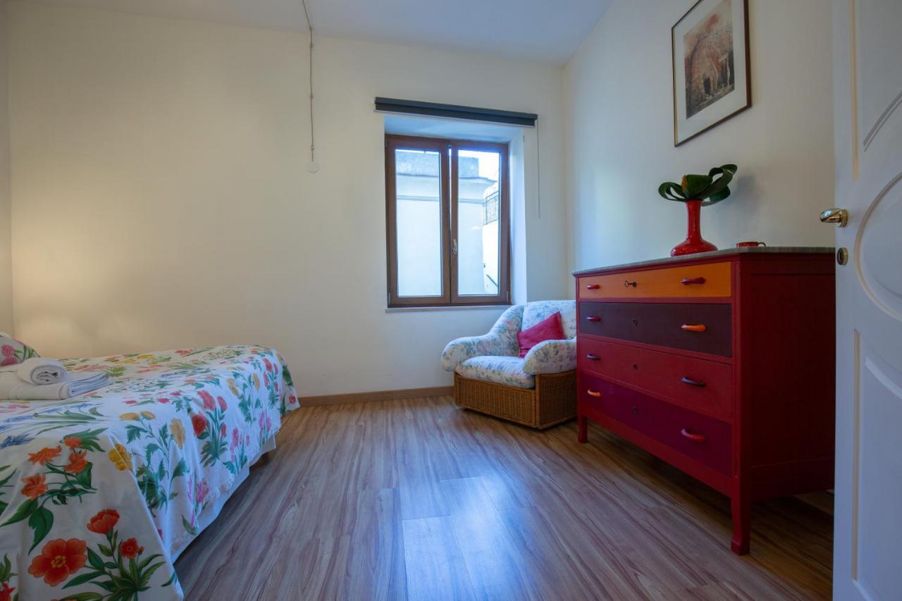 Villa La Quercia メタ エクステリア 写真