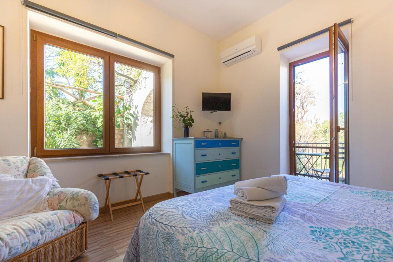 Villa La Quercia メタ エクステリア 写真