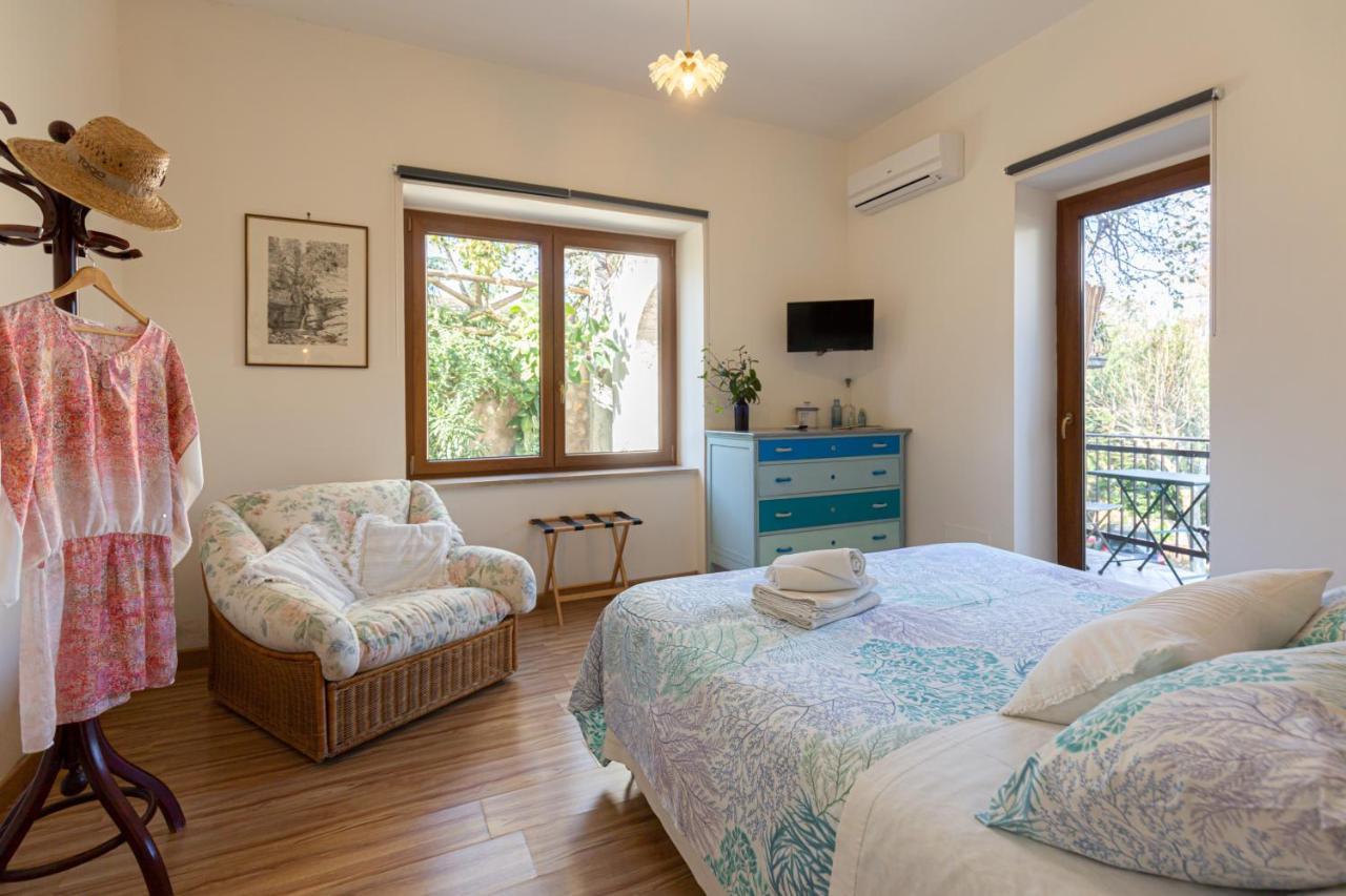Villa La Quercia メタ エクステリア 写真