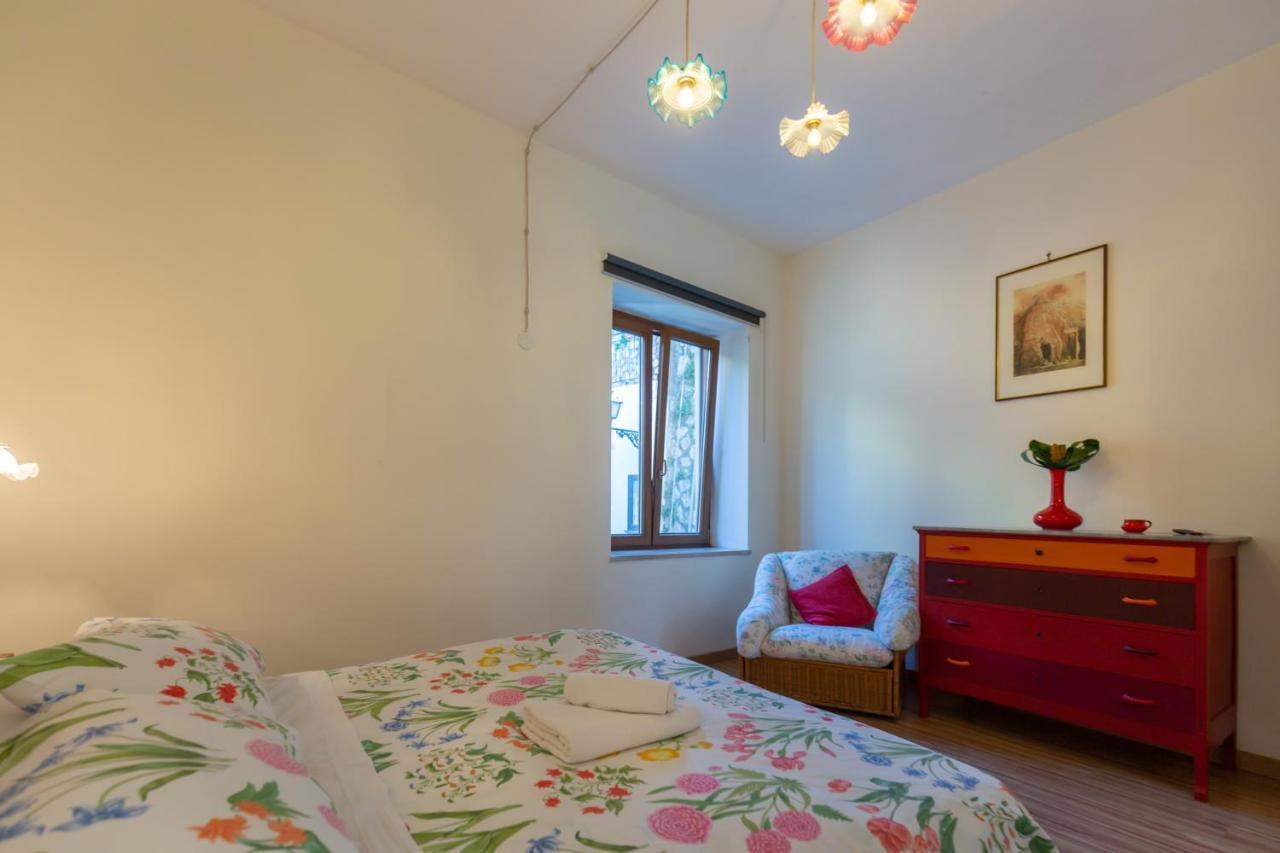 Villa La Quercia メタ エクステリア 写真