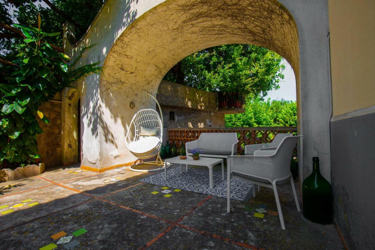 Villa La Quercia メタ エクステリア 写真
